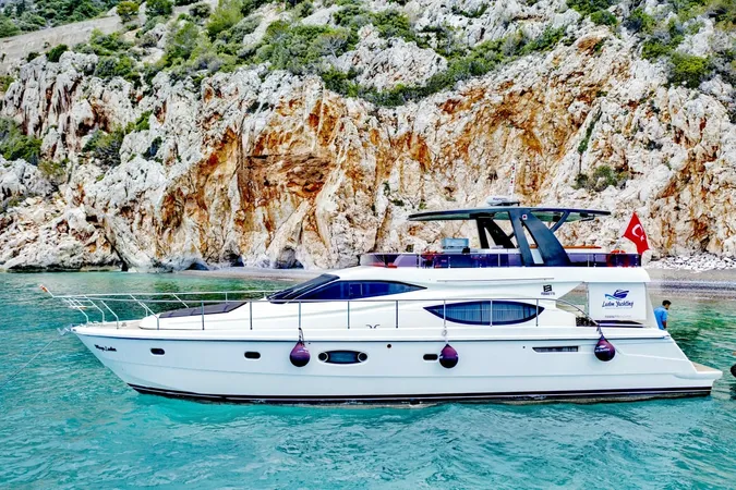Antalya Yacht Rental 19m Ferretti 550